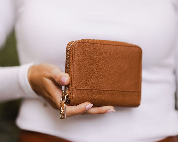 LOUENHIDE Aria Desert Wallet