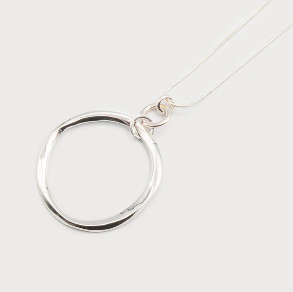 Wavy Ring Pendant