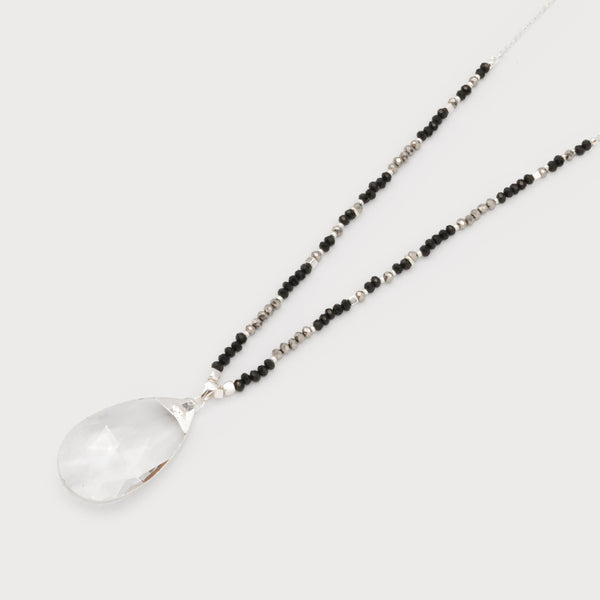 Caracol | Drop glass pendant on chain with glass beads