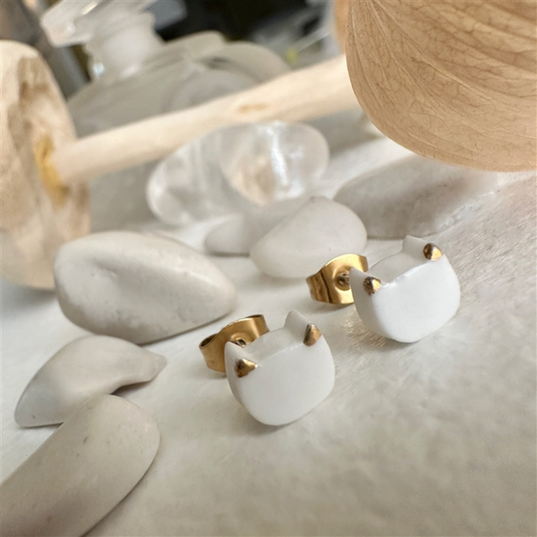 Mew Porcelain Cat Face Stud Earrings